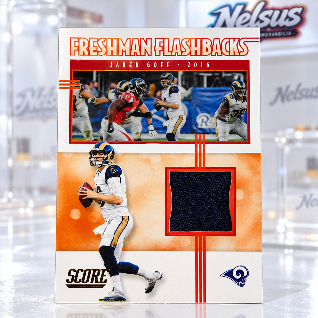 Tarjeta Jared Goff • Fragmento Jersey Utilizado en Juego • Insert Freshman Flashbacks
